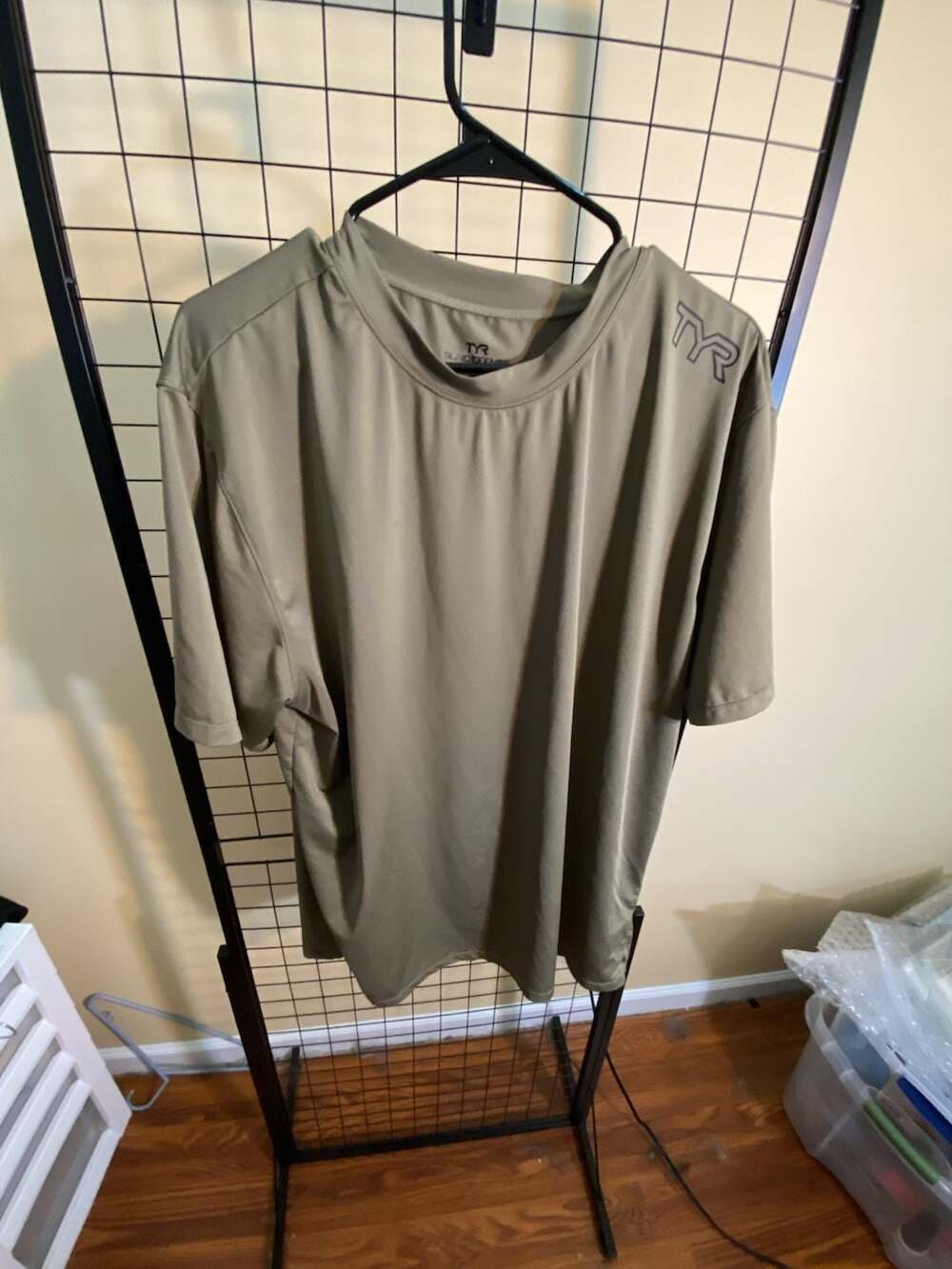 TYR Sundefense UPF 50+ Short Sleeve Athletic T-Shirt Olive Green XL